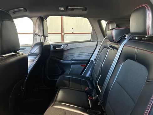 Used 2025 Ford Escape ST-Line image 13