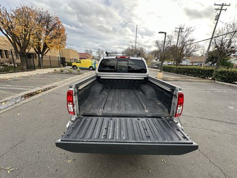 Used 2014 Nissan Frontier PRO-4X w/ Pro-4x Luxury Package image 13
