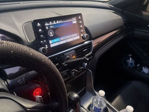 Used 2020 Honda Accord Sport image 5