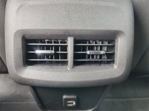 Certified 2021 Chevrolet Equinox LT image 22