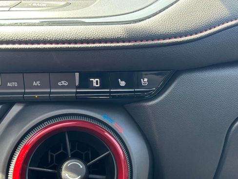 Used 2022 Chevrolet Blazer RS w/ Enhanced Convenience Package FWD image 32