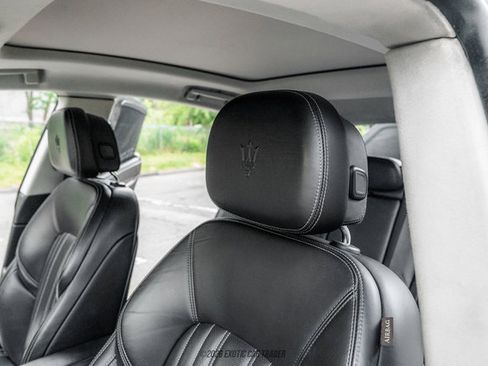 Used 2017 Maserati Levante S AWD/4WD image 57