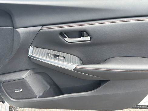 Certified 2025 Nissan Sentra SR w/ SR Premium Package FWD image 14