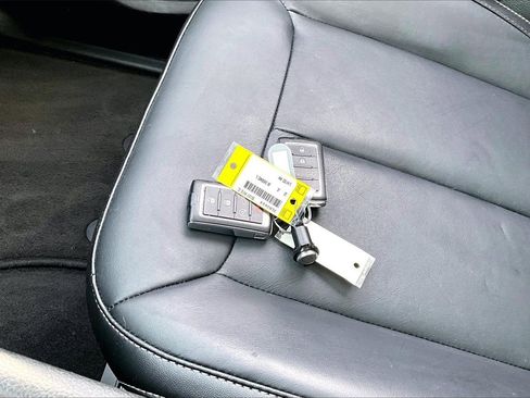 Certified 2022 Jeep Grand Cherokee L Limited image 34