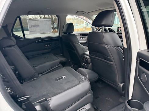 New 2025 Honda Pilot EX-L image 29