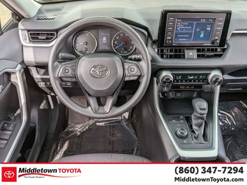 Certified 2022 Toyota RAV4 XLE w/ Convenience Package AWD/4WD image 32