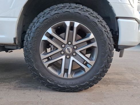 Used 2021 Ford F150 XL w/ STX Appearance Package RWD image 12