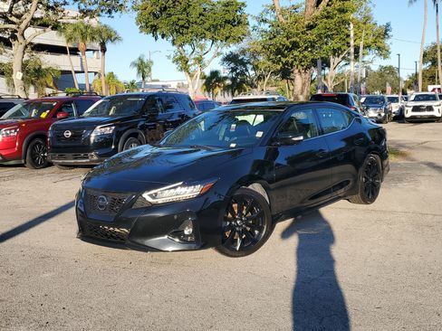 Used 2022 Nissan Maxima SR w/ Sport Mat Group image 33