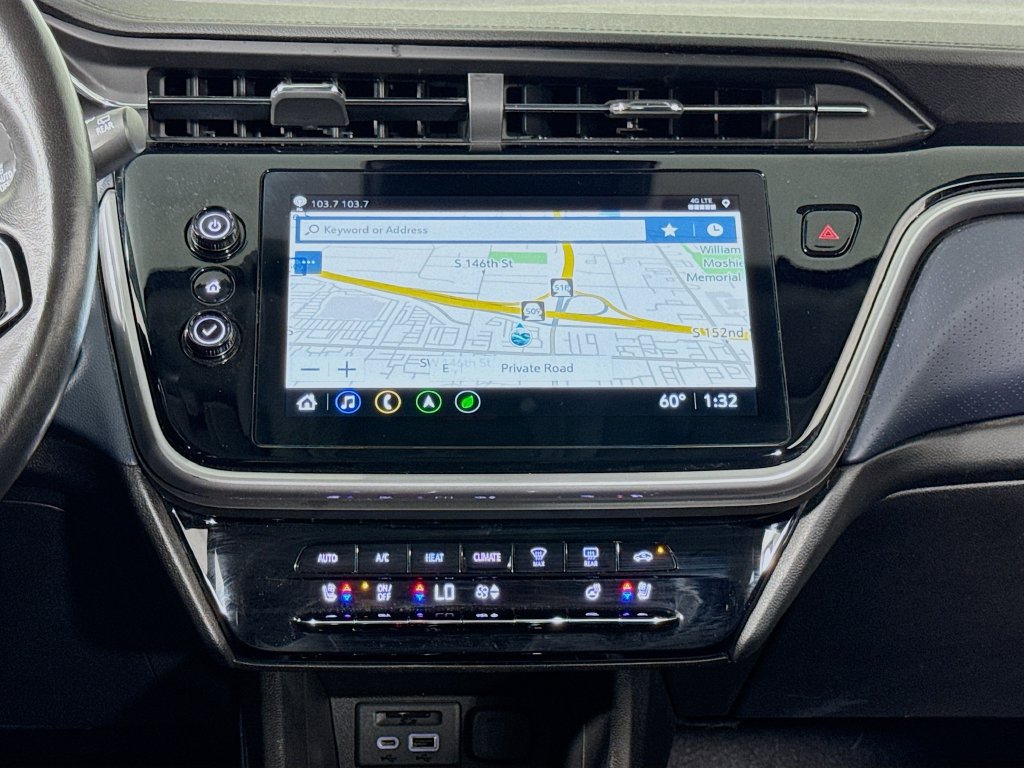 Used 2023 Chevrolet Bolt EUV Premier w/ Sun & Sound Package FWD image 14