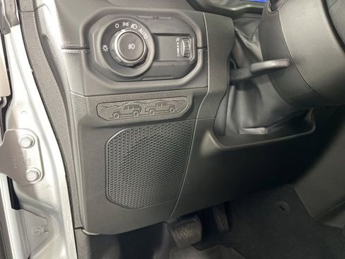 Used 2024 Jeep Wrangler Sahara w/ Technology Group image 27