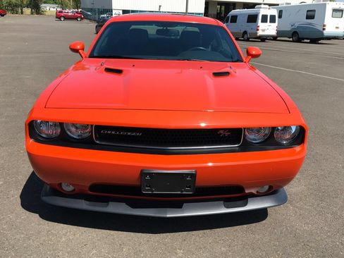Used 2013 Dodge Challenger R/T Plus RWD image 9
