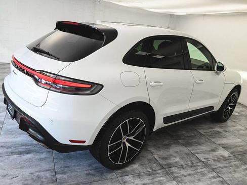 Used 2023 Porsche Macan AWD/4WD image 6