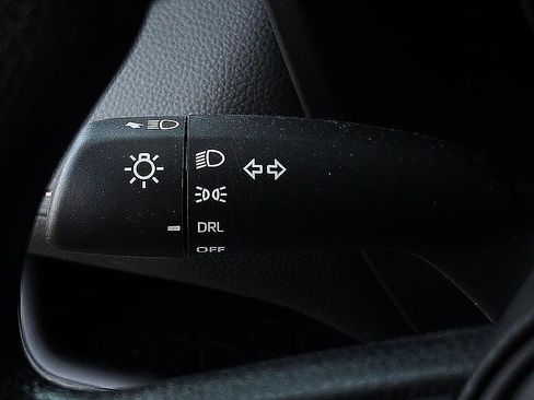 Used 2025 Toyota RAV4 LE FWD image 19
