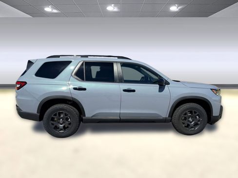New 2026 Honda Pilot TrailSport image 8