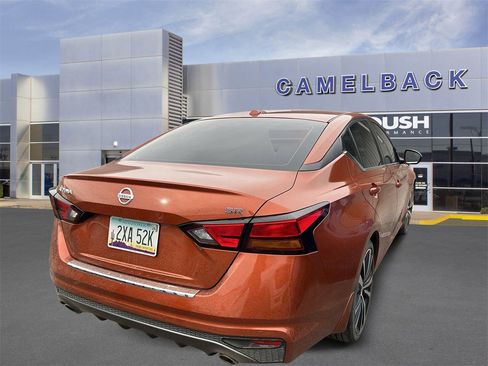 Used 2022 Nissan Altima 2.5 SR image 4