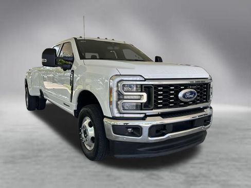 Used 2025 Ford F350 Lariat w/ Lariat Ultimate Package AWD/4WD image 2