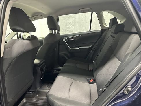 Used 2025 Toyota RAV4 XLE AWD/4WD image 45