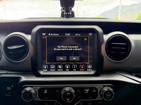 Used 2021 Jeep Wrangler Unlimited Sport AWD/4WD image 13