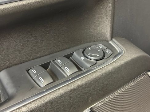 Used 2024 Chevrolet Silverado 1500 LT w/ Z71 Off-Road Package AWD/4WD image 11