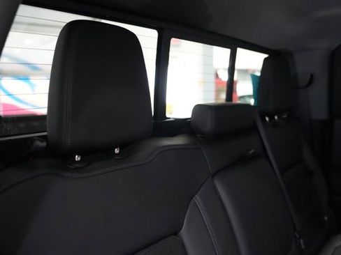 Used 2020 GMC Sierra 1500 Denali w/ Technology Package AWD/4WD image 19