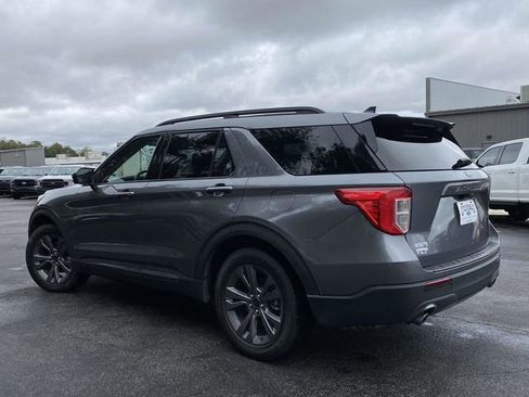 Certified 2022 Ford Explorer XLT w/ Equipment Group 202A image 6