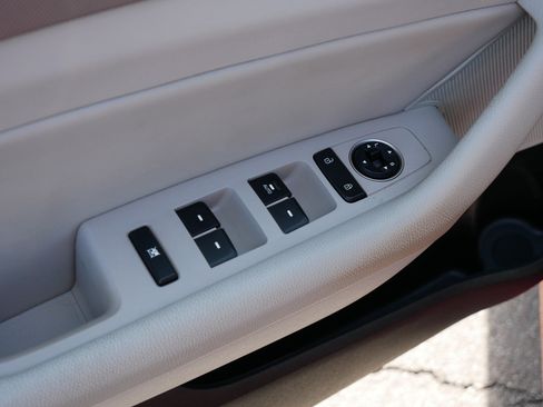 Used 2018 Hyundai Sonata SEL image 19