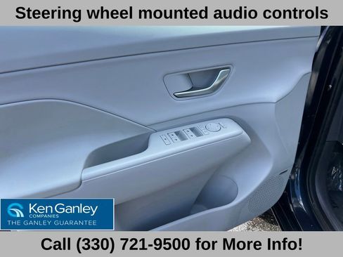 Used 2025 Hyundai Kona Limited AWD/4WD image 26