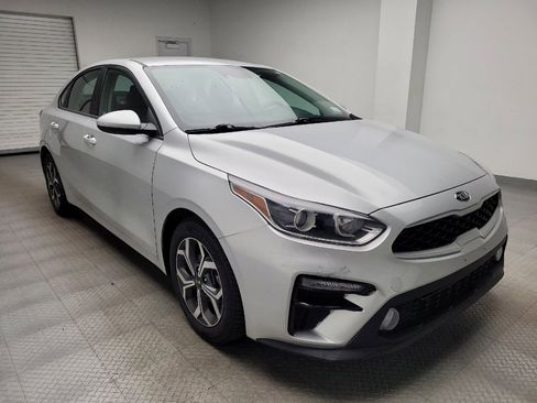 Used 2021 Kia Forte LXS FWD image 13