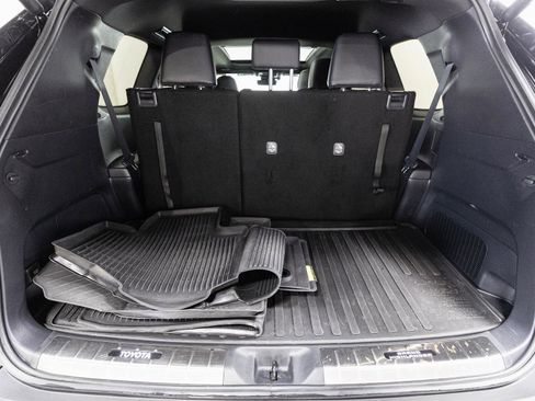 Certified 2025 Toyota Grand Highlander AWD Hybrid image 12