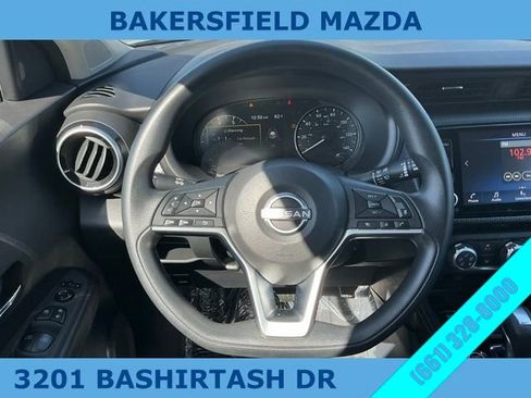 Used 2023 Nissan Kicks SV image 15