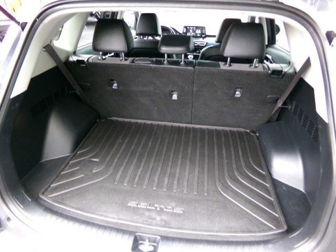 Used 2021 Kia Seltos S image 28