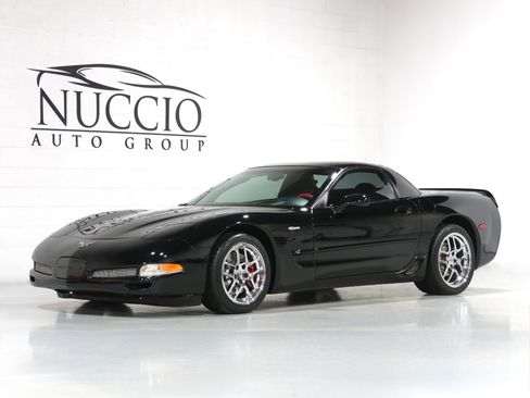 Used 2002 Chevrolet Corvette Z06 w/ Memory Pkg image 1