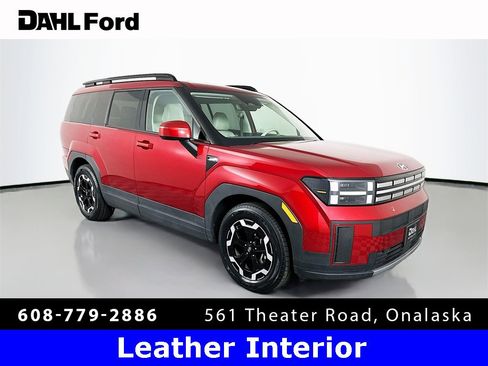 Used 2025 Hyundai Santa Fe SEL image 1