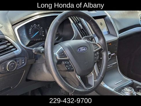 Used 2020 Ford Edge Titanium AWD/4WD image 7