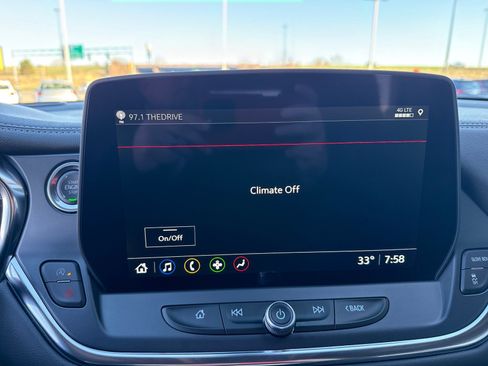 Used 2025 Chevrolet Blazer LT image 21