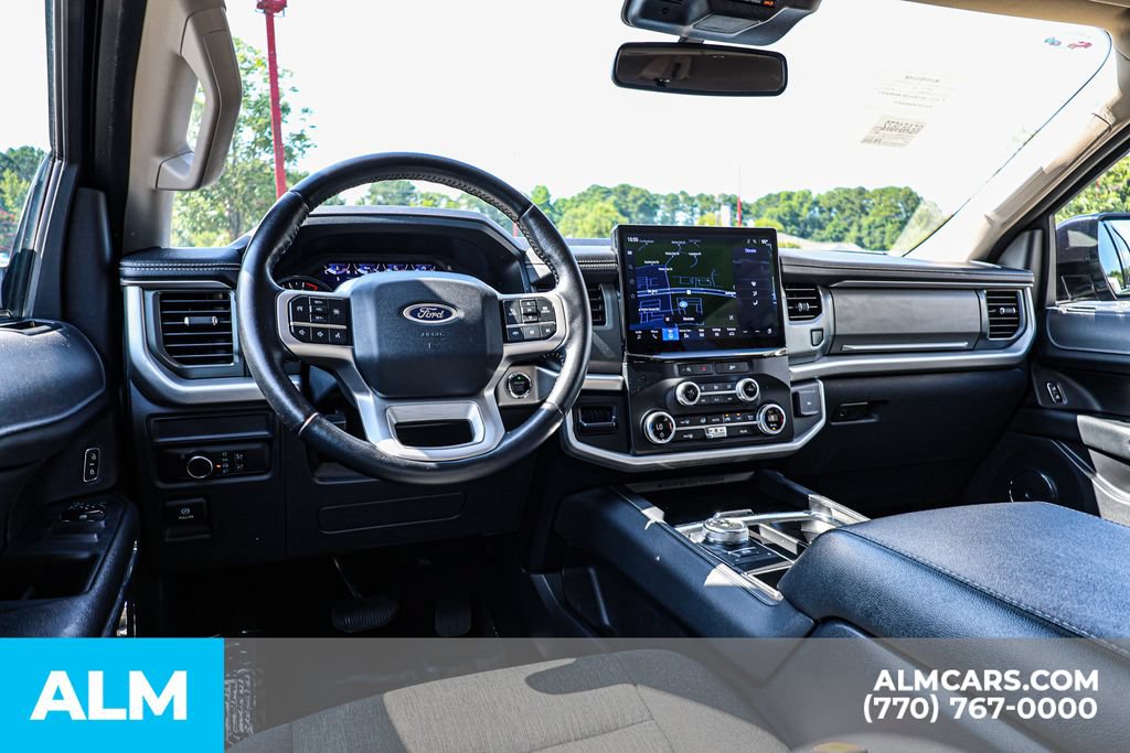 Used 2024 Ford Expedition XLT RWD image 29
