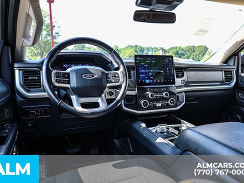 Used 2024 Ford Expedition XLT RWD image 29