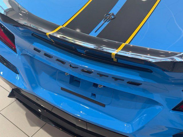 Used 2025 Chevrolet Corvette E-Ray AWD/4WD image 9