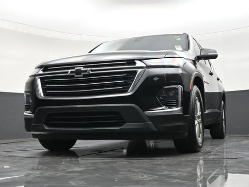 Used 2023 Chevrolet Traverse LT FWD image 28