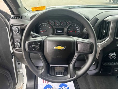 Certified 2022 Chevrolet Silverado 1500 Custom image 19