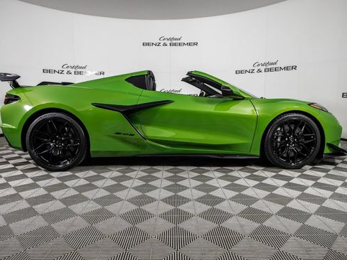 Used 2026 Chevrolet Corvette Z06 w/ Z07 Performance Package RWD image 4