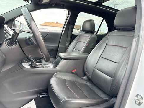 Used 2022 Chevrolet Equinox RS w/ RS Leather Package FWD image 11