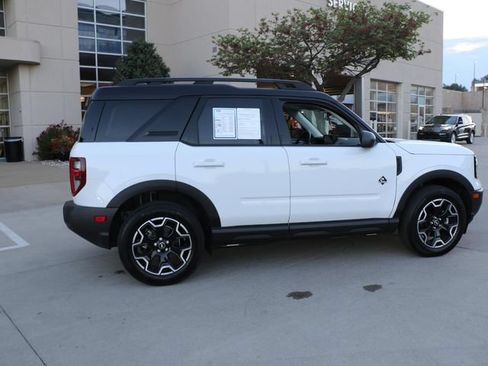 Used 2025 Ford Bronco Sport Outer Banks AWD/4WD image 7