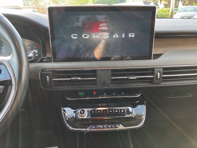 Used 2023 Lincoln Corsair Reserve AWD/4WD image 21