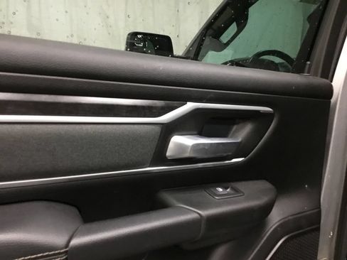 Used 2022 RAM 1500 Big Horn AWD/4WD image 12