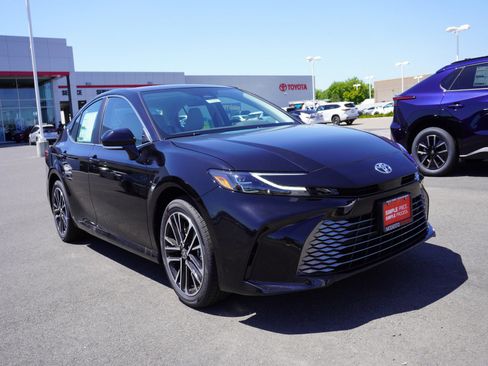 New 2026 Toyota Camry XLE AWD/4WD image 26