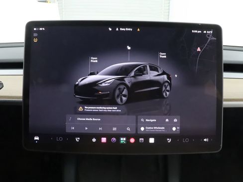 Used 2022 Tesla Model 3 Long Range AWD/4WD image 14