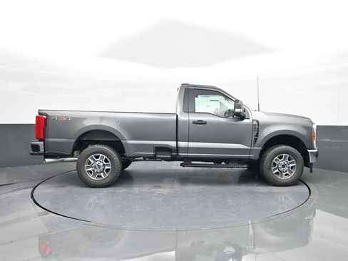 New 2025 Ford F350 XLT image 9