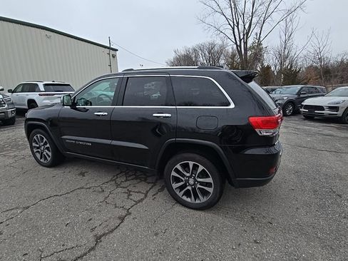 Used 2018 Jeep Grand Cherokee Limited image 3