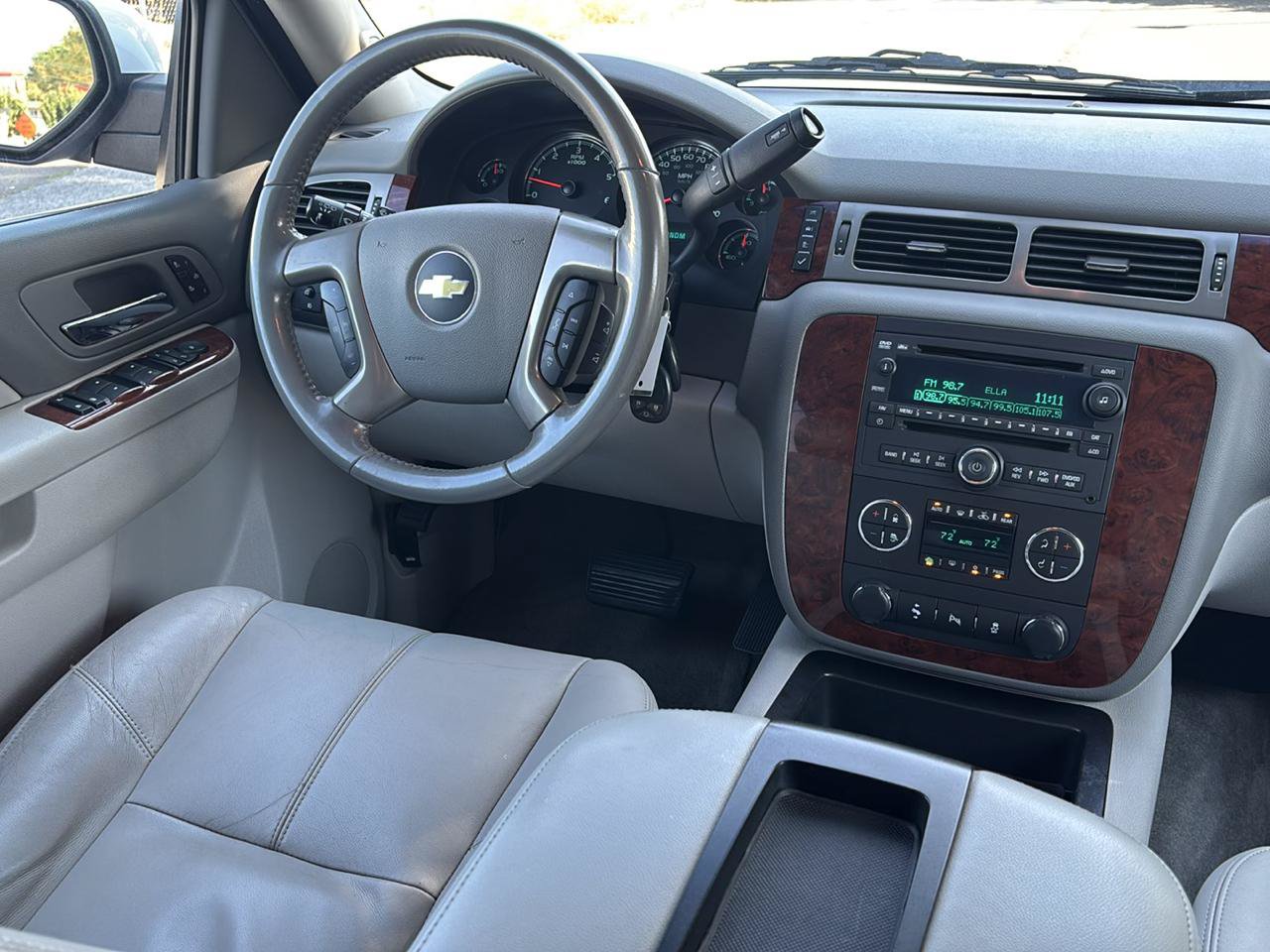 Used 2012 Chevrolet Tahoe 4WD LT w/ Luxury Package image 35